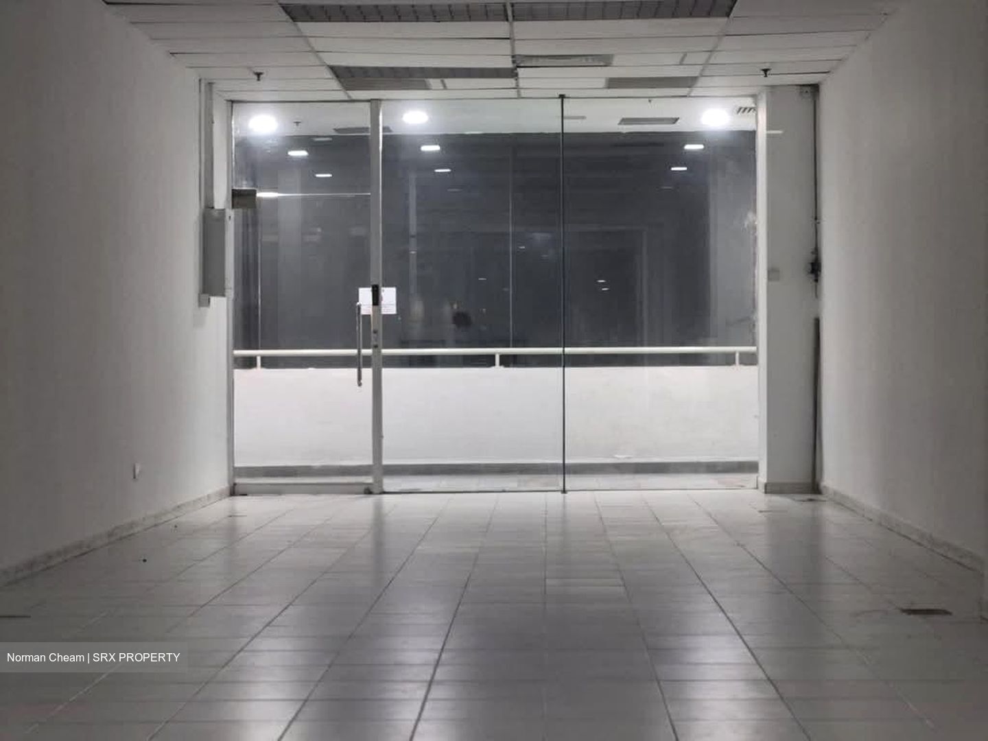 North Bridge Centre (D7), Office #604752411